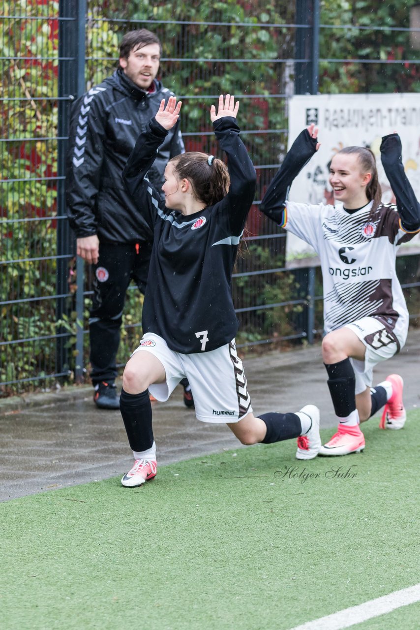 Bild 93 - B-Juniorinnen FC St.Pauli . Braedstrup IF : Ergebnis: 4:1